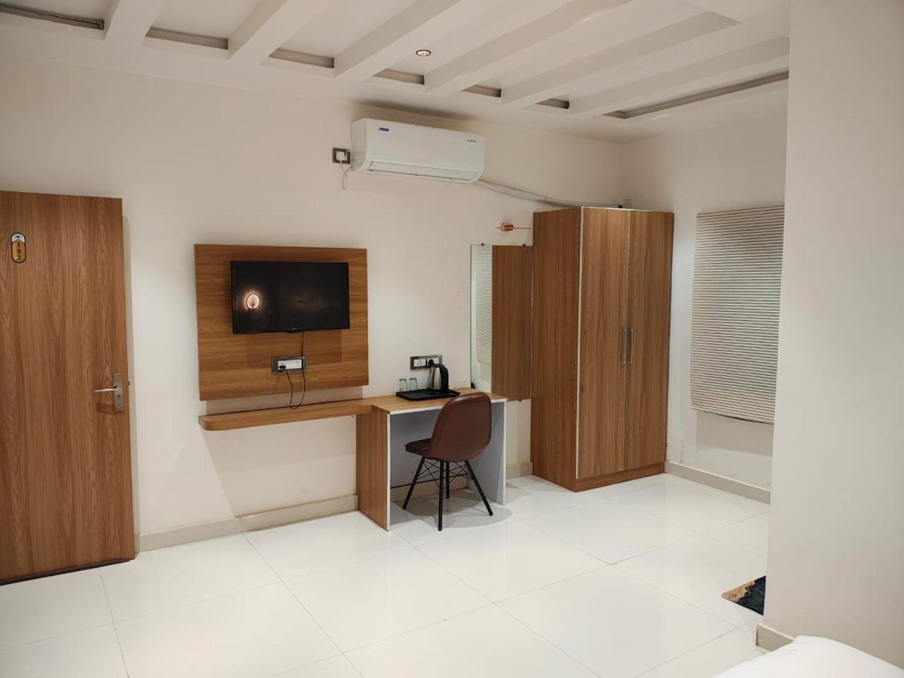 The Golden Palm Khajuraho酒店 外观 照片